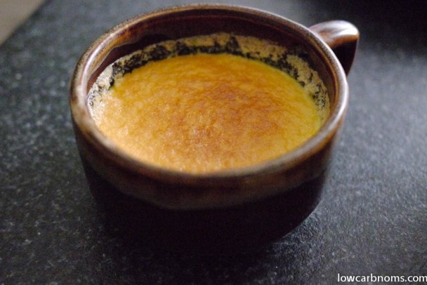 low carb creme brulee - suitable for keto, paleo, atkins diet